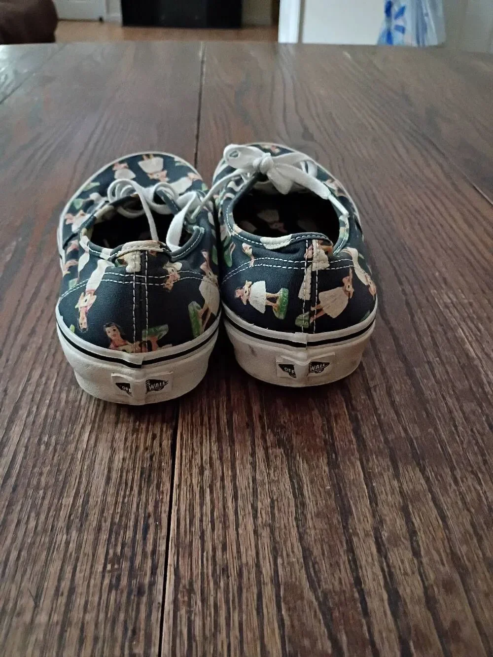 Vans Authentic Digi Hula Girl Hawaiian Print Sneakers Mens 9.5 Womens 11 Rare